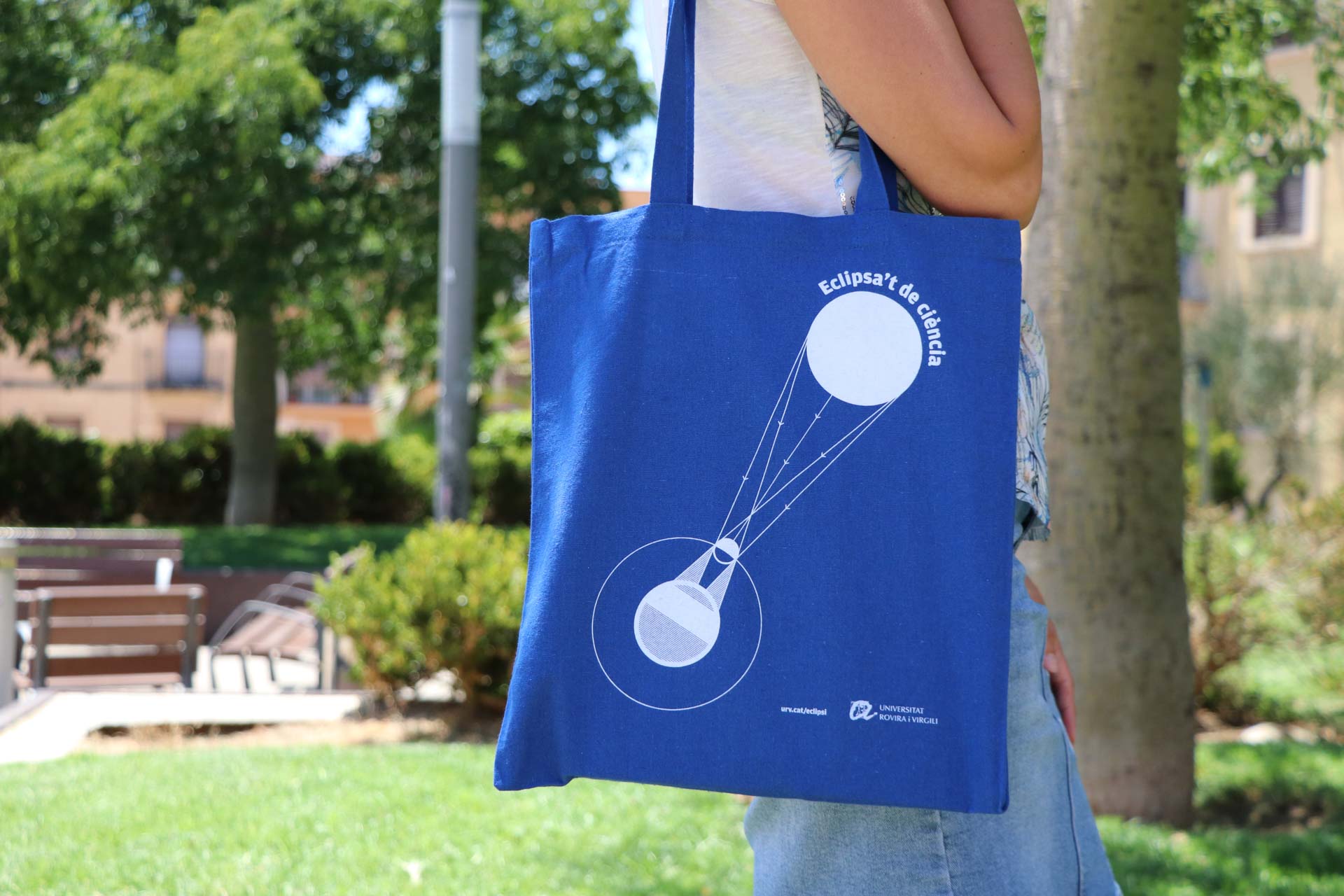 Bolsa Eclípsate de ciencia