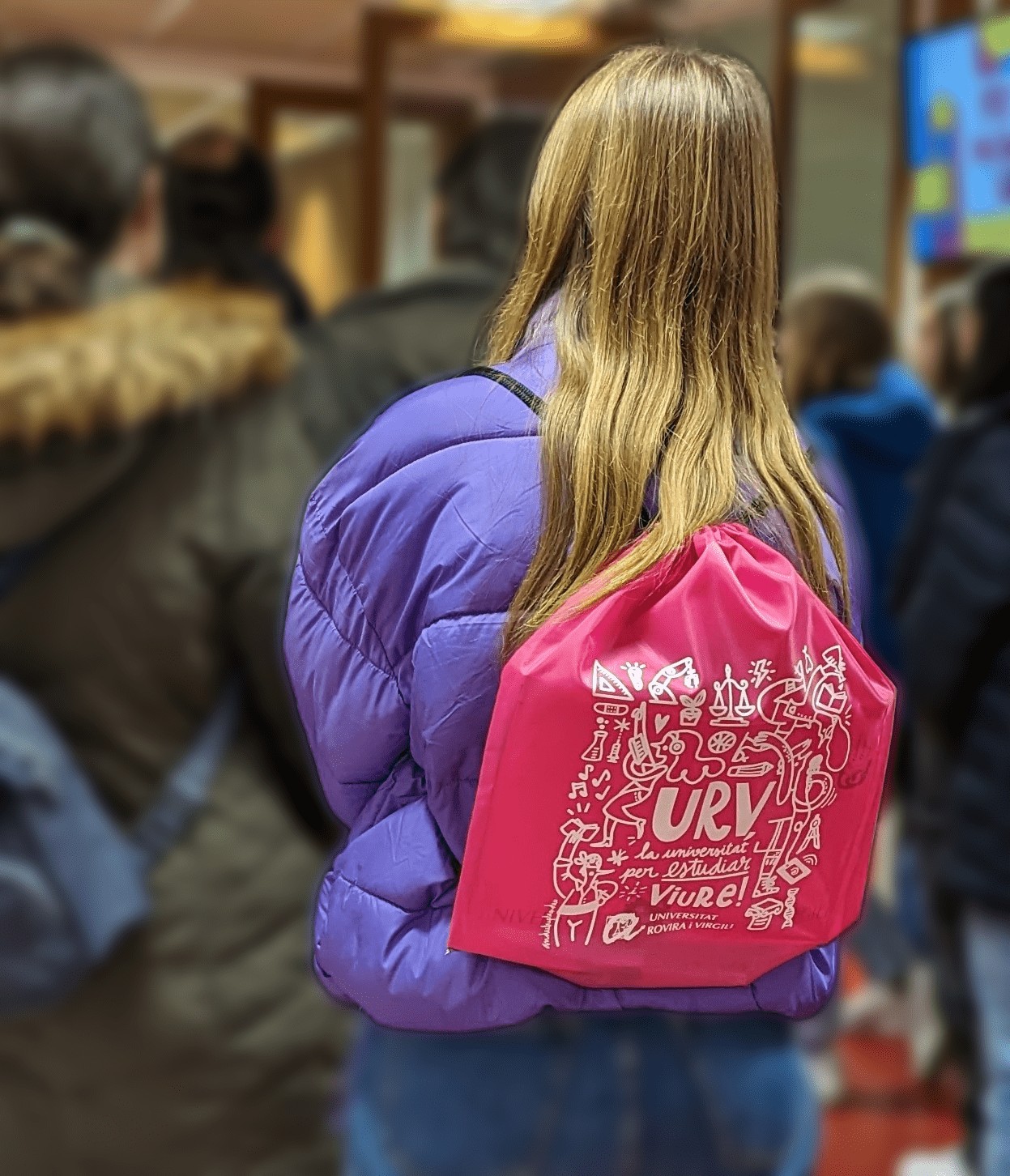 Mochila rosa "URV la universitat per estudiar i viure"